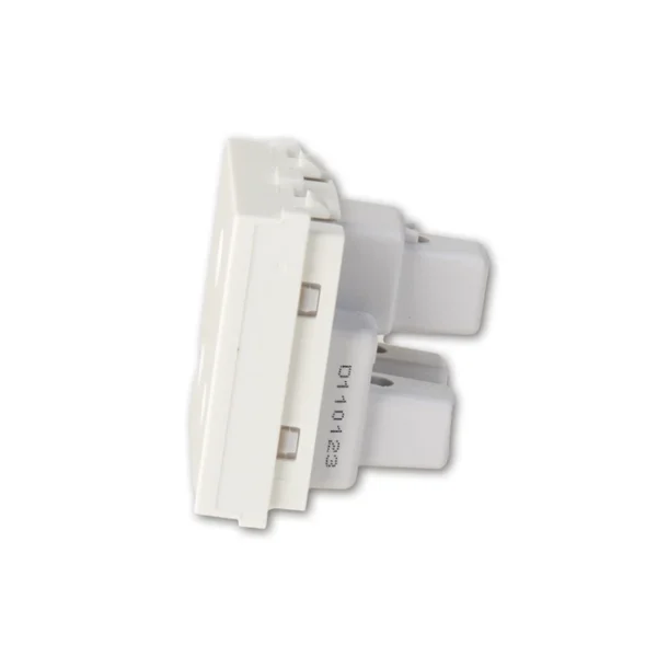 REO Elegant ( 6 AMP) 3 Pin Socket - Image 3