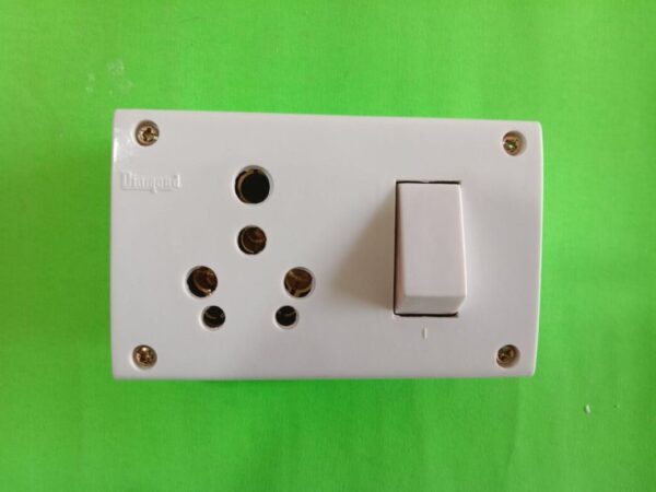 DIAMOND (3 in 1) switch socket